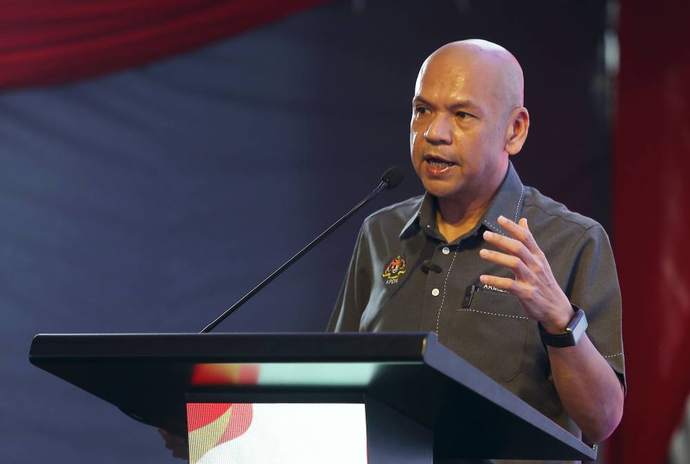Domestic Trade and Cost of Living Minister Datuk Armizan Mohd Ali said the government remained committed to maintaining targeted diesel subsidies as an intervention and mitigation measure to address rising living costs and the increasing prices of goods and services. - BERNAMA photo