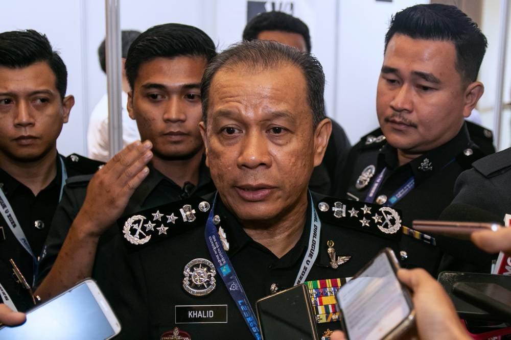 Between 7,000 and 8,000 Rohingya refugees were previously resettled to third countries each year through government-to-government cooperation arrangements according to Inspector-General of Police Tan Sri Mohd Khalid Ismail. BERNAMA photo