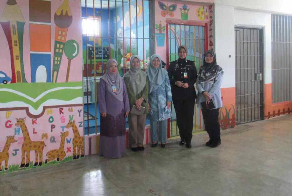 Most prisons provide mother-and-child amenities including dedicated living quarters, play areas and caregiving support while mothers undergo rehabilitation programmes.