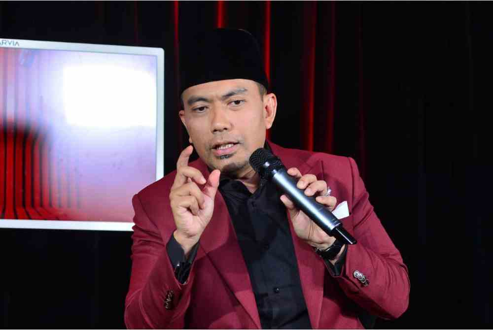 Universiti Kebangsaan Malaysia Dean of Faculty of Islamic Studies Professor Datuk Dr Mohd Izhar Ariff Mohd Kashim