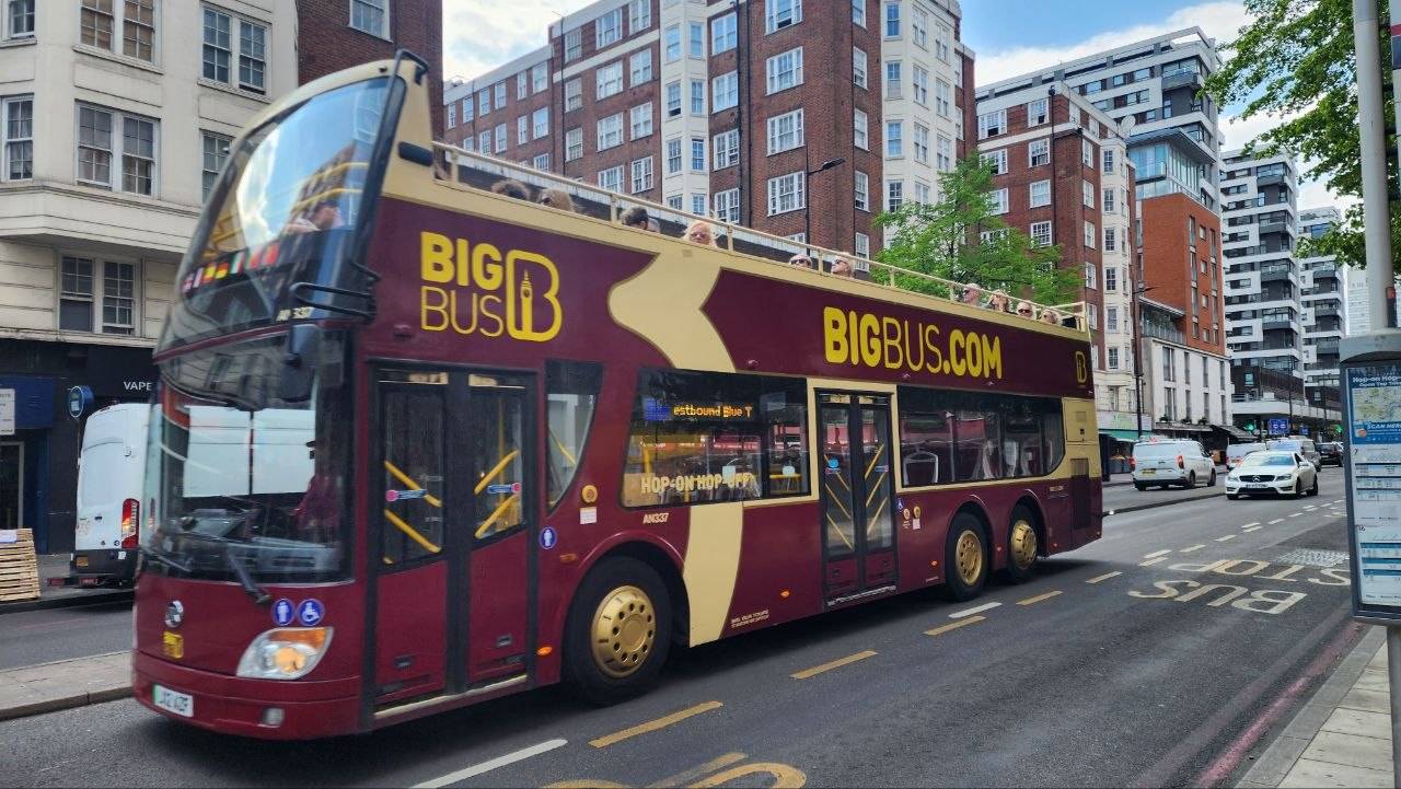To get your initial bearings around the city, the Big Bus Tour is an essential first stop.
