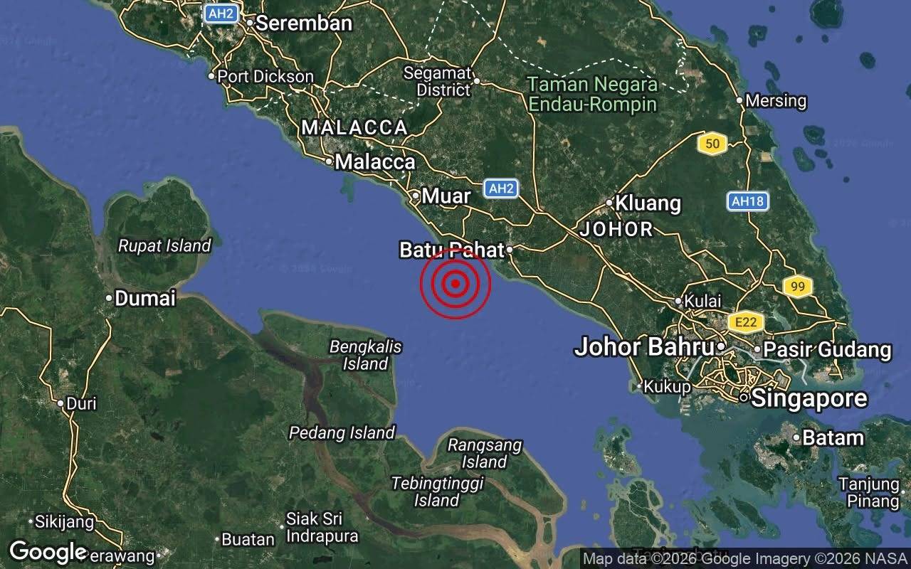 A weak earthquake measuring 3.3 on the Richter scale was detected in the waters off Batu Pahat, Johor, at 1.17 am today. Photo: Facebook/ @MetMalaysia