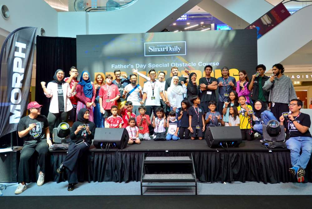 Six father-and-child teams took part in a series of endurance-based stations that tested strength, speed and teamwork. - PHOTO SINAR HARIAN/ ASRIL ASWANDI SHUKOR.