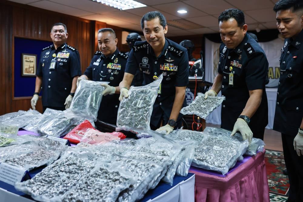 Police have arrested two brothers suspected of using their house in Kampung Duyong Besar here as a storage facility for drugs worth RM1.76 million. Photo by Bernama
