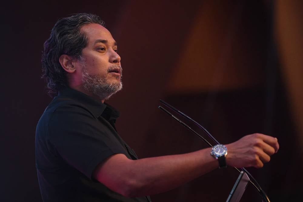 Former Umno Youth chief Khairy Jamaluddin on Monday hinted that he will make an appearance during the upcoming Johor state election campaign. BERNAMA photo