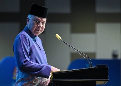 The Sultan of Perak, Sultan Nazrin Shah has urged religious leaders to counter artificial intelligence (AI)-driven disinformation that is reaching young people at a scale and speed no sermon ever could, warning that algorithms now "preach” more persuasively than authorities of faith. BERNAMA photo