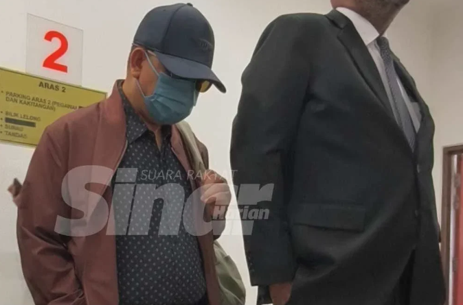 Fakhrudin Abd Karim, 57, however, pleaded not guilty after the charges were read out before Judge Azrul Darus.