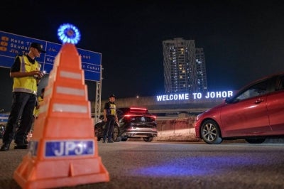 Kelantan JPJ Director Mohd Misuari Abdullah confirmed Rohingya refugees are ineligible for Malaysian driving licences and warned locals against renting out vehicles. - Bernama photo