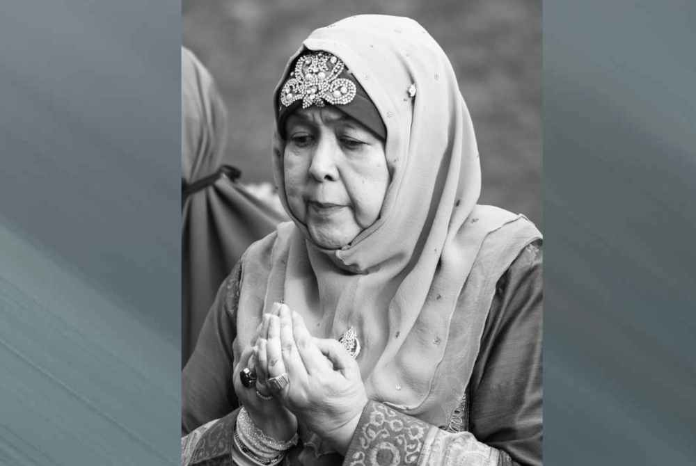 Tengku Putri Arafiah, the younger sister of the Sultan of Selangor, has passed away at her residence in Shah Alam at the age of 72.