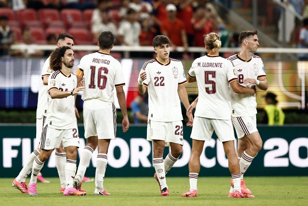 Spain's players celebrate after winning the 2026 World Cup Group H football match between Uruguay and Spain at the Guadalajara Stadium in Zapopan. Photo by Ulises Ruiz/AFP
