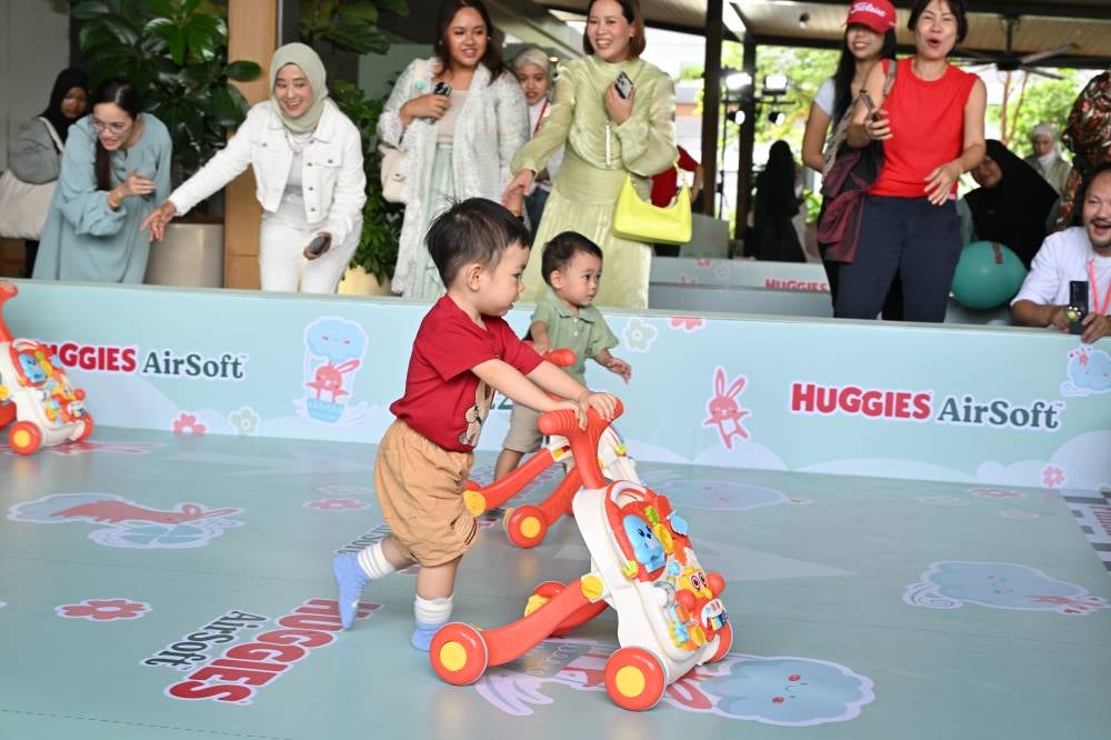 Babies crawled, toddled and took their first competitive steps at TRX Garden Canopy as Huggies Malaysia closed out its nationwide