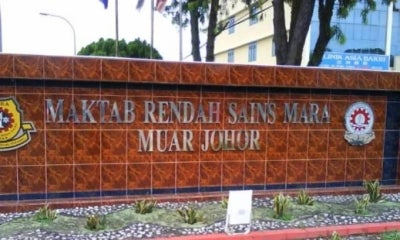 Majlis Amanah Rakyat (Mara) Chairman Datuk Dr Asyraf Wajdi Dusuki confirmed that four out of six students from a MARA Science Junior College (MRSM) in Johor have been expelled for their involvement in a bullying case.