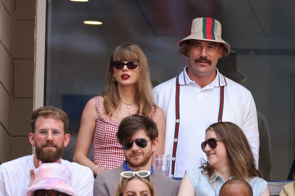 US singer-songwriter Taylor Swift (L) and US NFL football player Travis Kelce (R). AFP FILE PIX