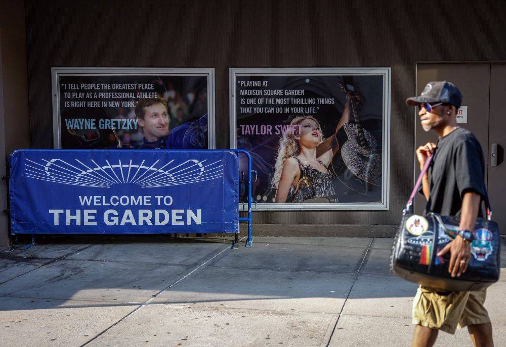 Increasing signs point to a mega-bash for the A-list celebrity couple Taylor Swift and Travis Kelce at Madison Square Garden this week. Photo by AFP
