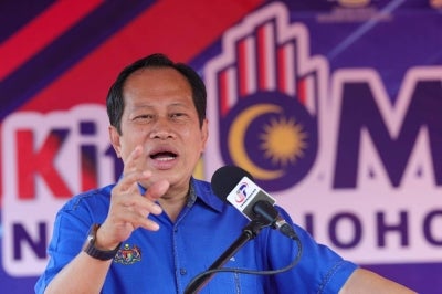 Johor Umno deputy liaison committee chairman Datuk Seri Dr Ahmad Maslan said BN was on course to achieve its target of winning more than 40 of the 56 seats in the State Legislative Assembly. - Photo by Bernama