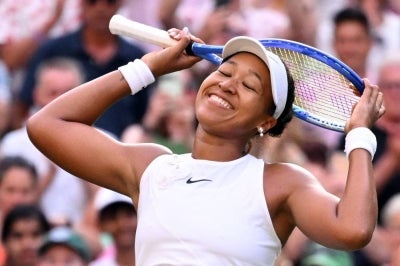 Japan's former world No. 1 Naomi Osaka celebrates after beating top-seeded Aryna Sabalenka (Photo by Kirill KUDRYAVTSEV / AFP) / RESTRICTED TO EDITORIAL USE