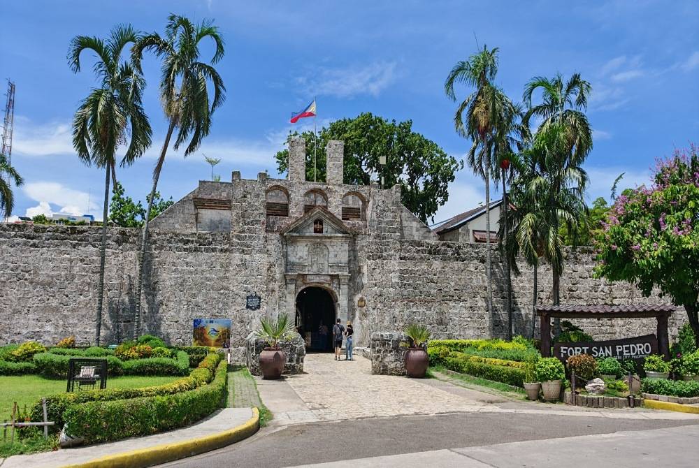 One of the first places visitors should head to is Fort San Pedro, the country's oldest triangular bastion fort. Originally built by Spanish conquistadors in 1565 under the leadership of Miguel López de Legazpi, the fort played an important role in establishing Cebu as Spain's first permanent settlement in the Philippines.