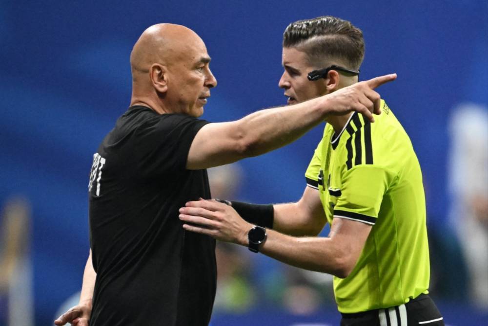 ‘The world is watching’ - Egypt coach posted referee François Letexier’s picture on Instagram