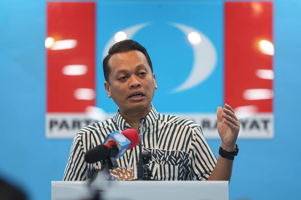 Former Natural Resources and Environmental Sustainability Minister Nik Nazmi Nik Ahmad. BERNAMA photo.
