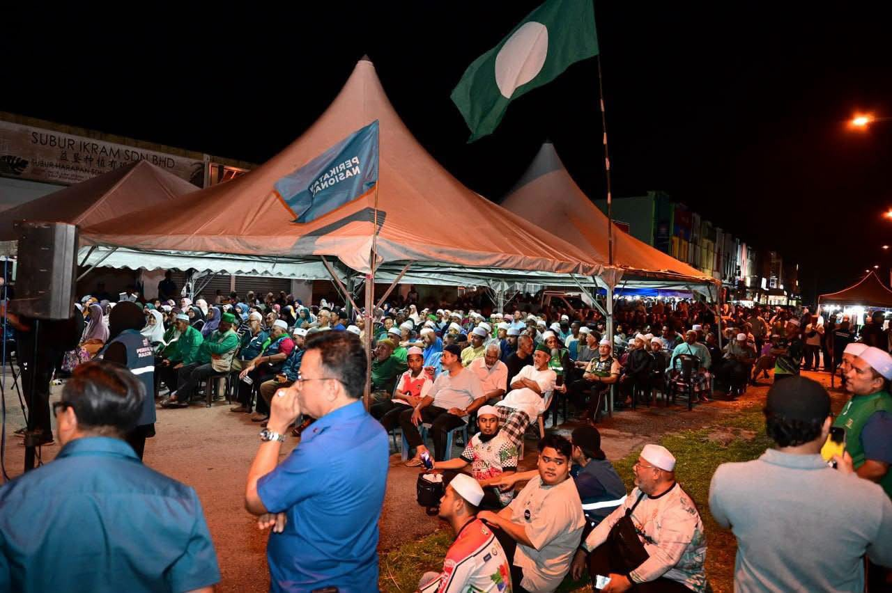 Pas during the campaign period this week. (PHOTO SOURCE: PAS JOHOR FACEBOOK)