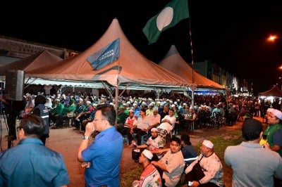 Pas during the campaign period this week. (PHOTO SOURCE: PAS JOHOR FACEBOOK)