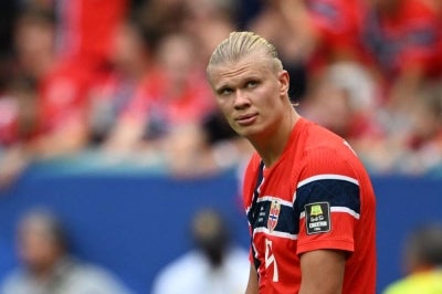 Norway's forward #09 Erling Braut Haaland (Photo by ROBERTO SCHMIDT / AFP)