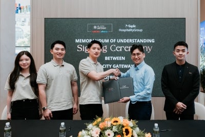 From left: Sunsuria Berhad group branding director and deputy chief executive officer Ter Shin Ann, Sunsuria Berhad deputy chief operating officer Ter Chen Loong, Suez Capital Sdn Bhd deputy chief operating officer Ter Chen Hong, Maple Hospitality Group co-founder Danny Hor and Maple Hospitality Group business development associate manager Loi Kean.