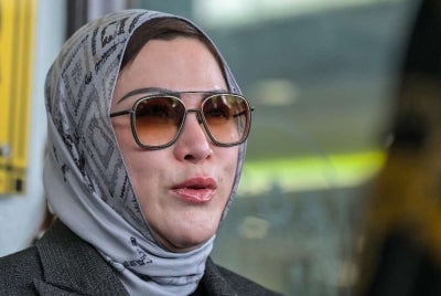 The KL Sessions Court today acquitted and discharged Datin Seri Zizie Izette Abdul Samad of all three charges of abetting in a corruption case involving RM2.8 million, linked to a RM150 million investment in Public Mutual Berhad unit trusts, dating back 11 years. - Photo by Bernama