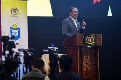 Prime Minister Datuk Seri Anwar Ibrahim today apologised if his firm tone when addressing civil servants at various engagements was perceived as too harsh. Bernama FILE PIX