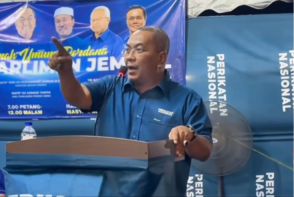 Speaking at a ceramah in Jempol on Thursday night, the Kedah Menteri Besar claimed that Malays have no homeland other than Malaysia, while other communities have ancestral countries elsewhere. - Photo source: Facebook