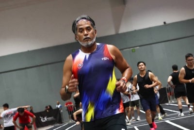 Khairy Jamaluddin participating in the Redline Fitness Games KL 2026. Photo Courtesy of Defy.