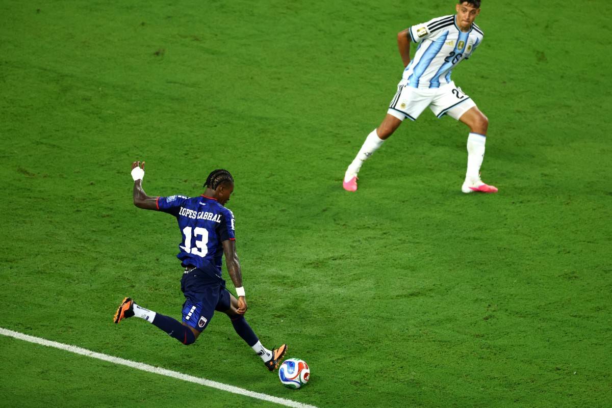 In the 103rd minute, the Cape Verde left-back collected the ball on the left, cut inside Alexis Mac Allister and curled a perfectly placed right-footed shot into the top corner, beyond Emiliano Martinez. (Photo by Megan Briggs / GETTY IMAGES NORTH AMERICA / Getty Images via AFP)