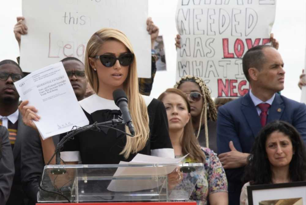 Utah authorities have revoked the licence of Provo Canyon School, a psychiatric residential treatment facility for youths aged 12 to 18 where Paris Hilton alleged she suffered mistreatment as a teenager, following health and safety violations. - Photo source: Instagram / @parishilton