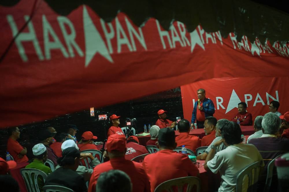Siau polled 7,896 votes, defeating Barisan Nasional (BN) candidate Yap Siok Moy - Photo by Bernama