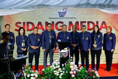 Election Commission (EC) Chairman Datuk Seri Ramlan Harun during a press conference on the official results of the 16th Negeri Sembilan State Election at Wisma Persekutuan on 1 August. BERNAMA photo