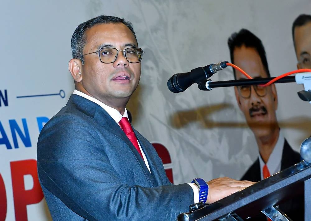 Selangor Menteri Besar Datuk Seri Amirudin Shari - Photo by Bernama