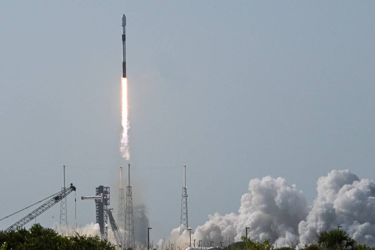 SpaceX Falcon 9 rocket (Photo by CHANDAN KHANNA / AFP)