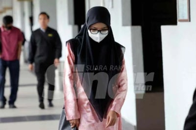 Actress Farah Wahida Zainuddin at the Kuala Lumpur Sessions Court, today.