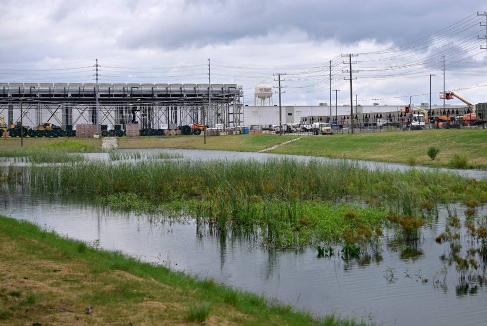 AI's hunger for power sparks US private gas plant boom