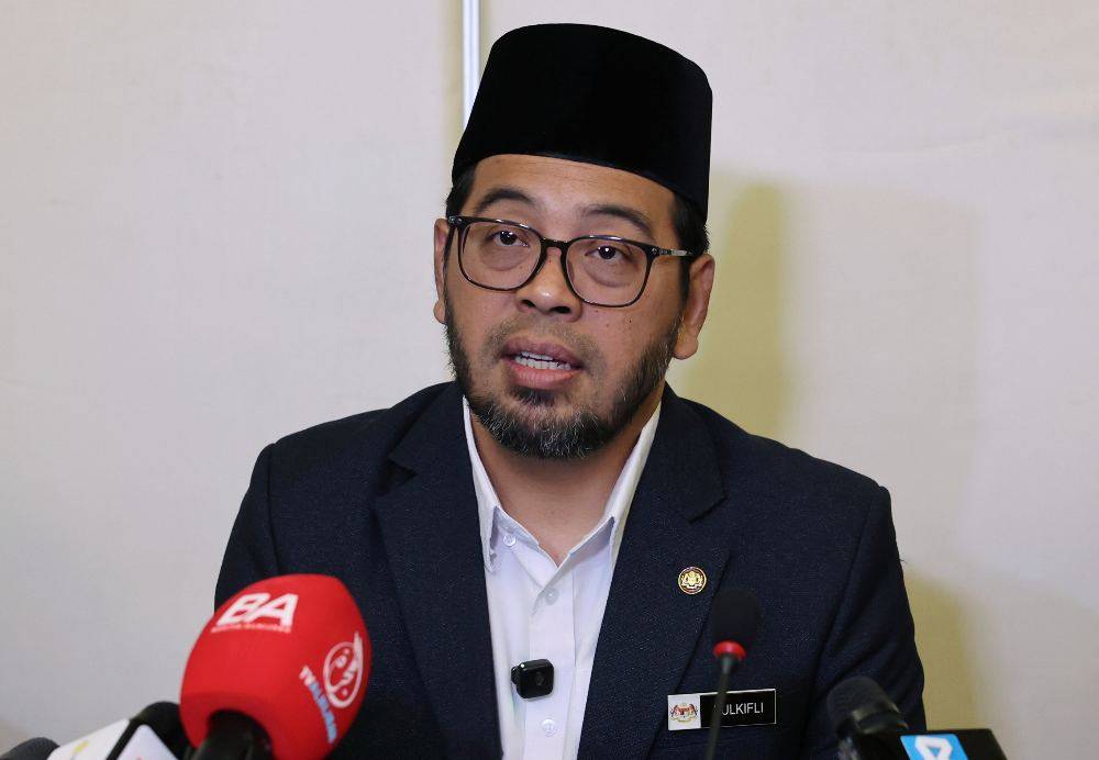 BNM issued five warnings on TH's financial standing - Zulkifli