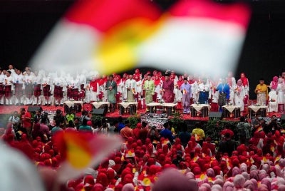 Political analysts suggest that Pakatan Harapan (PH) and PKR frequently use Umno and Barisan Nasional (BN) as a scapegoat to explain the slow pace of institutional reform.