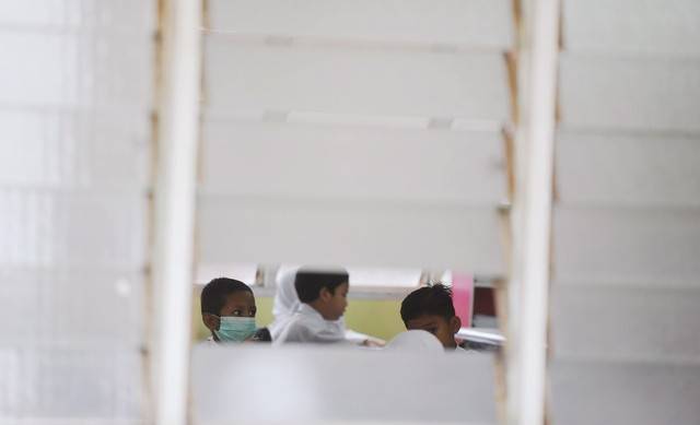Six schools in Tebedu, Sarawak were closed today after the Air Pollutant Index (API) reading exceeded 200. - BERNAMA FILE PIX