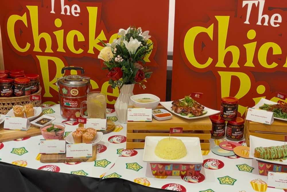 TCRS also launched its annual Merdeka campaign running until Sept 20, introducing a special RM16.90 Merdeka Combo comprising a single portion of chicken (steamed, roast or soy sauce), chicken rice, a choice of Keropok Lekor or Penang Rojak, and a 12oz soft drink. - Photo courtesy of TCRS