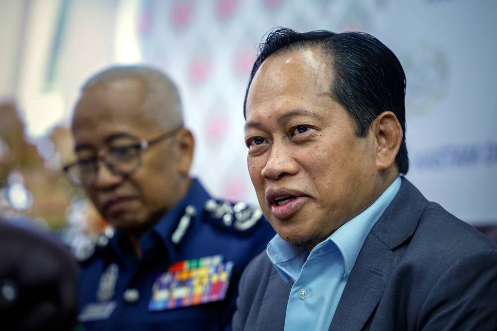 Deputy Works Minister Datuk Seri Dr Ahmad Maslan said the ministry hoped to remain one of the main recipients of Development Expenditure (DE) allocations in the government's annual budget. BENAMA file photo