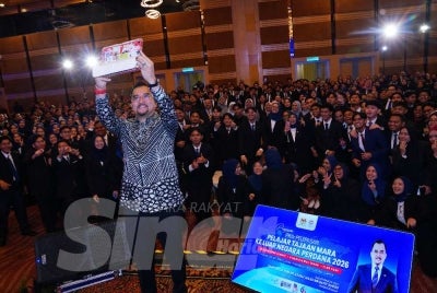 Asyraf during the 2026 Prime Pre-Departure Programme for Mara-Sponsored Students Overseas, held at WTCKL, on Wednesday. Photo: MOHD HALIM ABDUL WAHID
