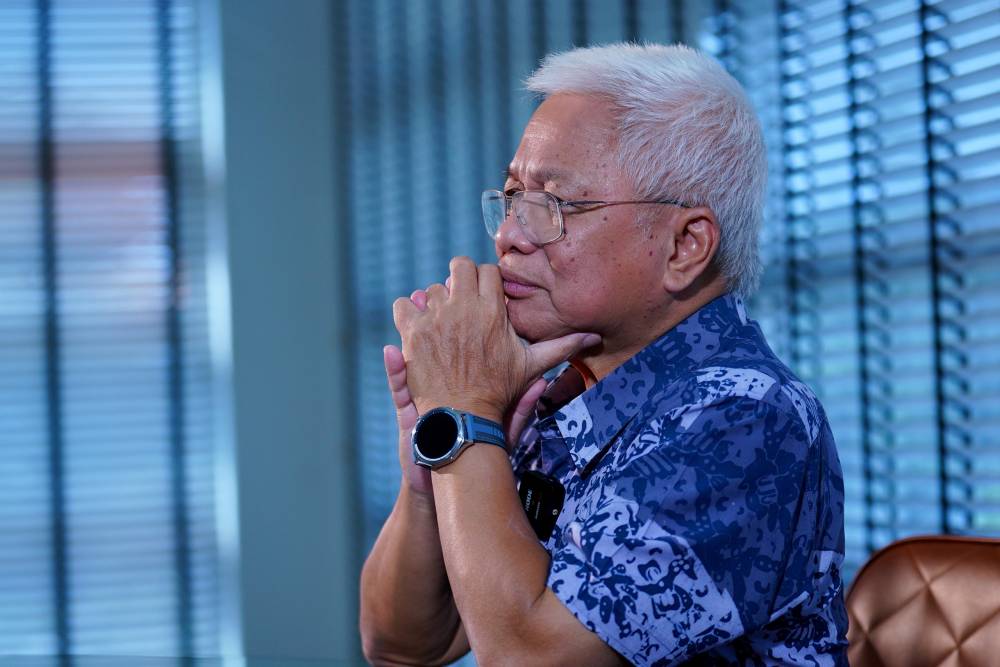 Datuk Hussamuddin Yaacub when sharing about the purpose and aspirations for #Malaysia100 at the Karangkraf headquarters yesterday. (Photo by Halim Abdul Wahid)