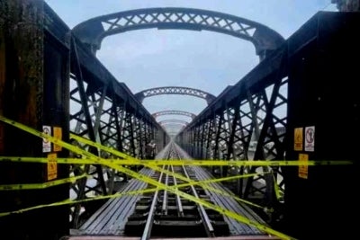 A three-year-old boy died after falling from Victoria Bridge in Enggor, Kuala Kangsar, yesterday afternoon.