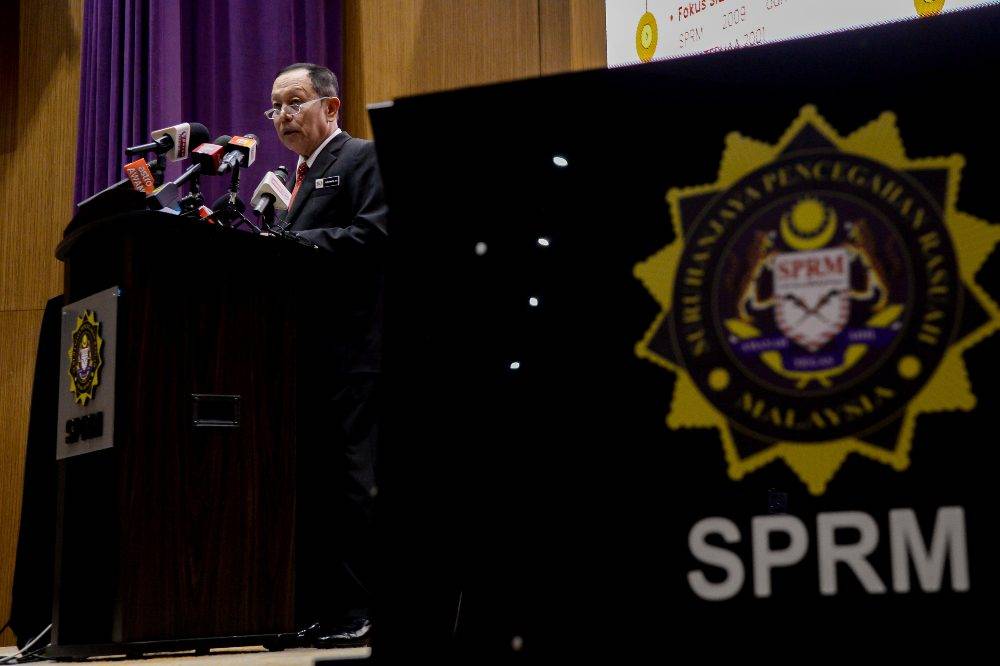 Malaysian Anti-Corruption Commission (MACC) Chief Commissioner Datuk Seri Abd Halim Aman at a press conference at the MACC headquarters here today. Photo by Bernama