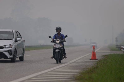 Further action, including the possibility of declaring a disaster emergency following an Air Pollutant Index (API) reading exceeding 500 in Serian, will be discussed with the Sarawak government, said Prime Minister Datuk Seri Anwar Ibrahim. Photo by Bernama