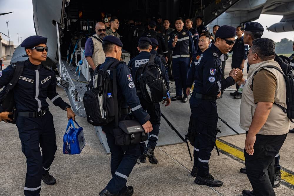 The families of the 55 Malaysians who remain missing in the aftermath of the flash flooding in Nepal are now banking their hopes that the deployment of the Special Malaysia Disaster Assistance and Rescue Team (Smart) to the country will bring news of their loved ones.
-- fotoBERNAMA (2026) HAK CIPTA TERPELIHARA